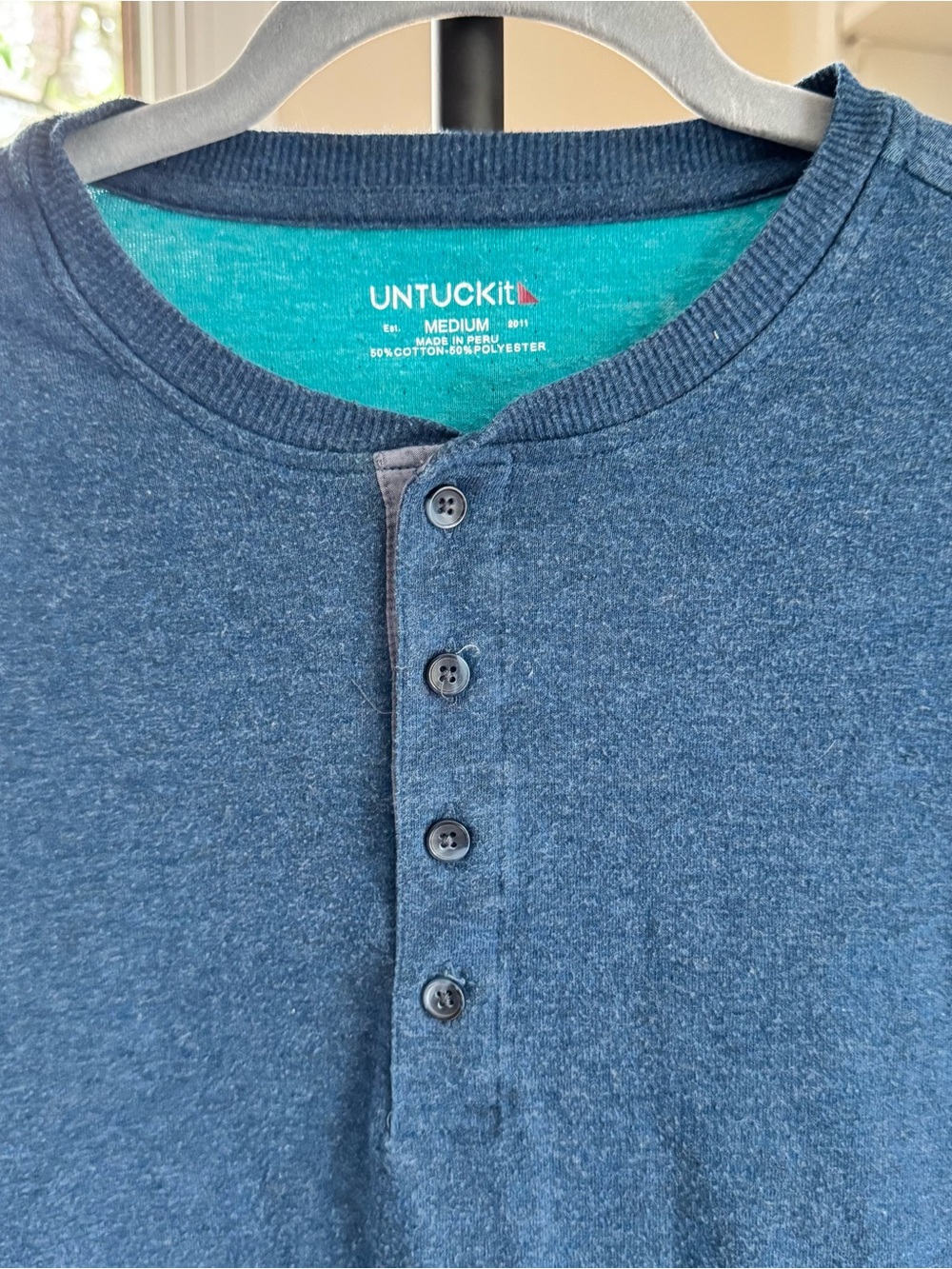 UNTUCKit Teal Logo Knit Tee with Heathered Navy Trim